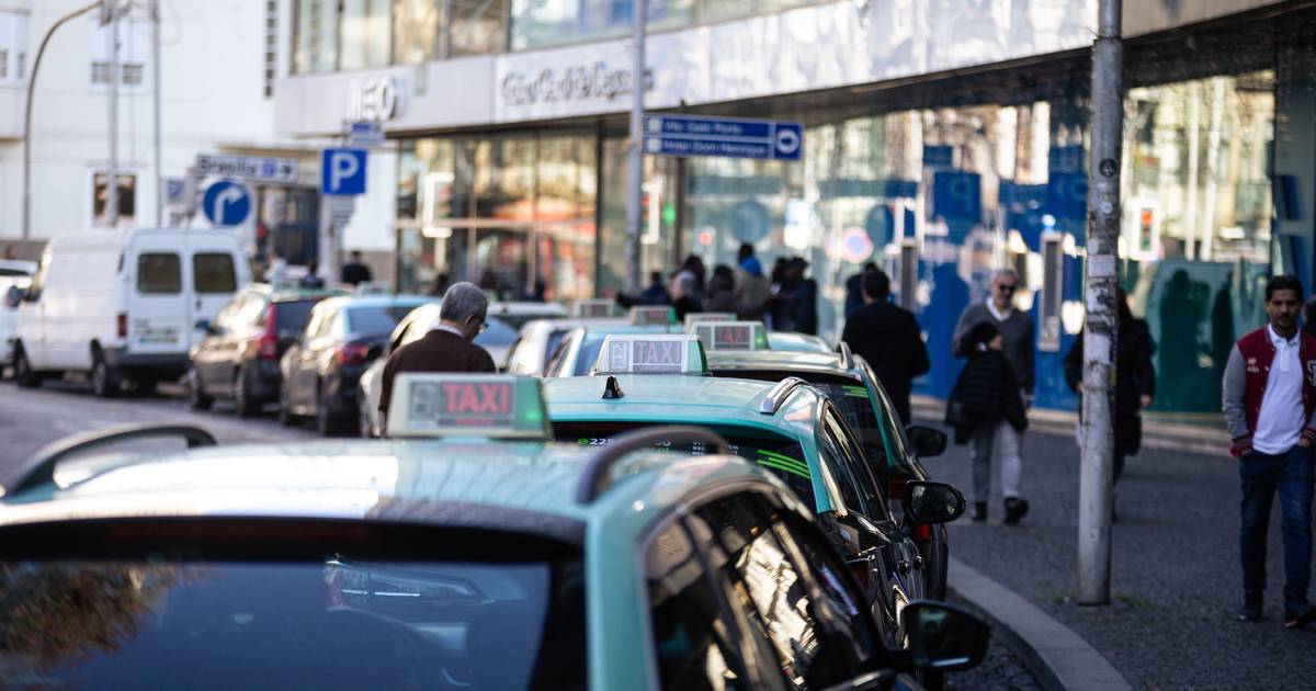 Такси начнут работать через Uber и Bolt с сентября? Сектор выражает сомнения относительно дамы