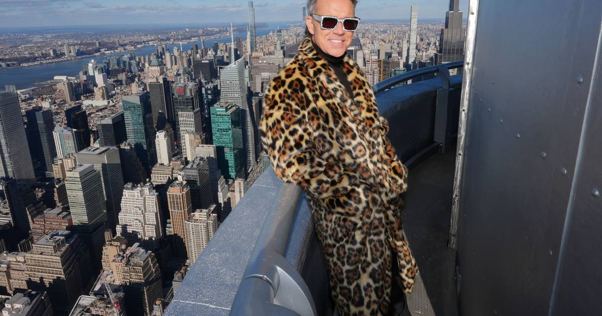 Senza maschere, brutalmente onesto, capace di ridere di sé stesso: cosa aspettarsi dal concerto di Robbie Williams al Meo Kalorama