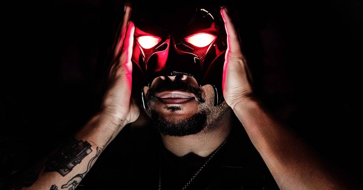 La prima notte di The Weeknd allo Stadio do Restelo: con un sorriso scintillante, Abel Tesfaye è e continuerà a essere l'eterno 'starboy'