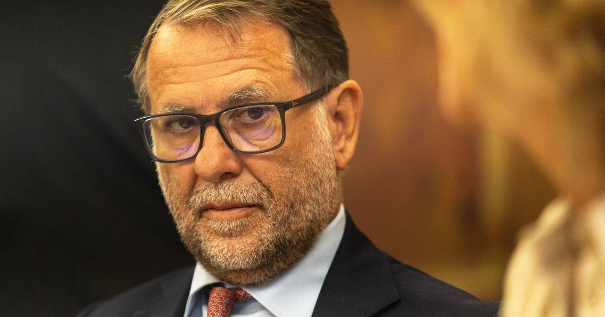Trailer case: Neves admits he learned about it "through the media"