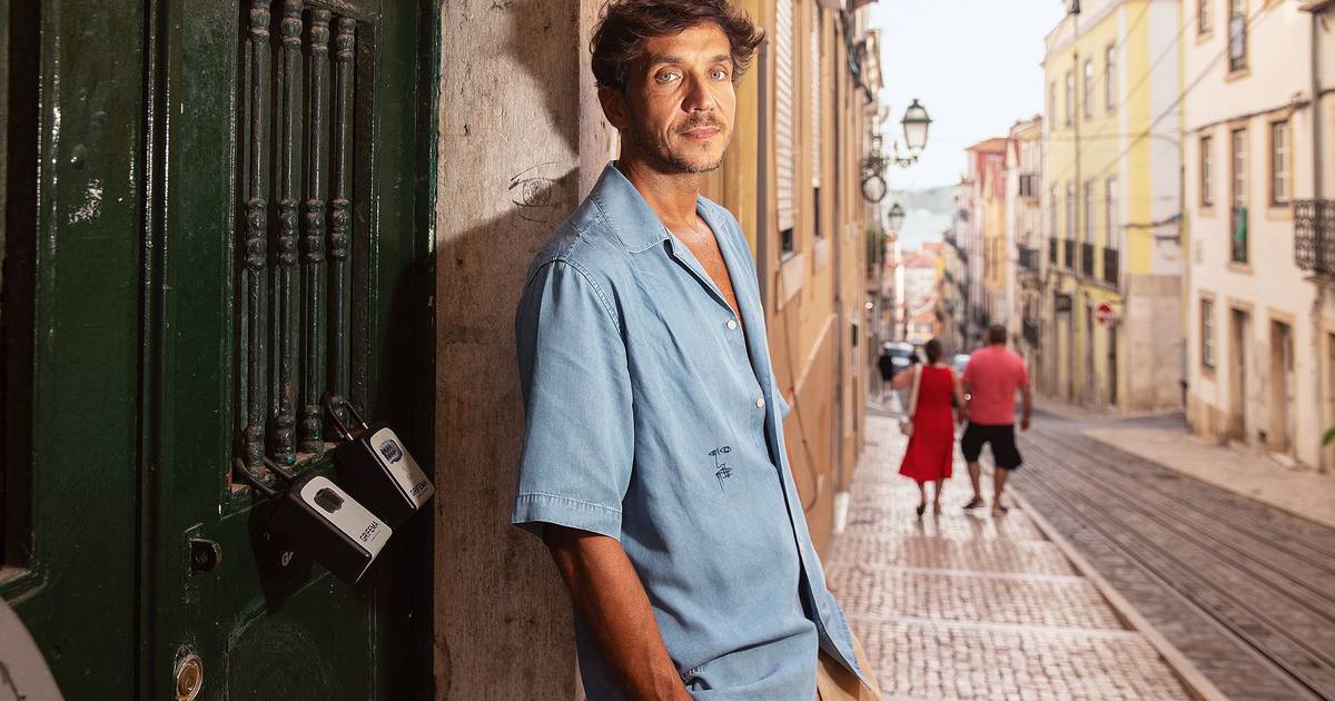 "Santo António: O Casamenteiro de Lisboa" is a film about the loneliness of a Lisbon 'for sale': we explore it with Ruben Alves and João Catarré
