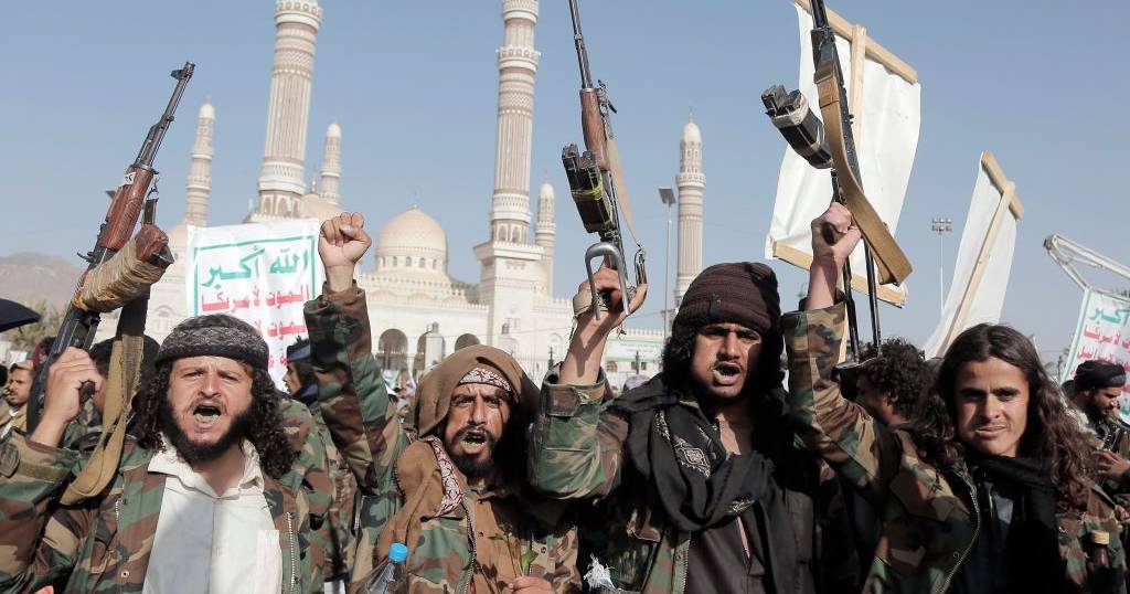 L'Arabia Saudita effettua 40 attacchi aerei nello Yemen dopo l'incursione degli houthi