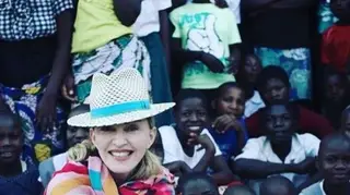 Madonna vai construir quatro escolas no Malawi