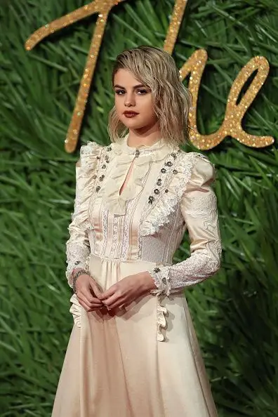 Selena Gomez deixa de seguir amigas no instagram