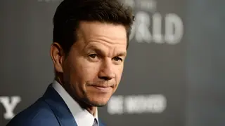 Mark Wahlberg doa 1,5 milhões de dólares em nome de Michelle Williams
