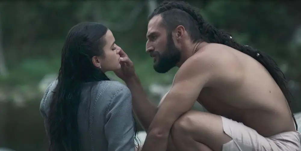 Bruna Marquezine e José Fidalgo são protagonistas na novela da Globo