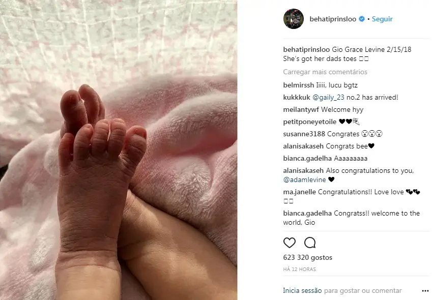 Primeira fotografia da filha de Adam Levine e Behati Prinsloo