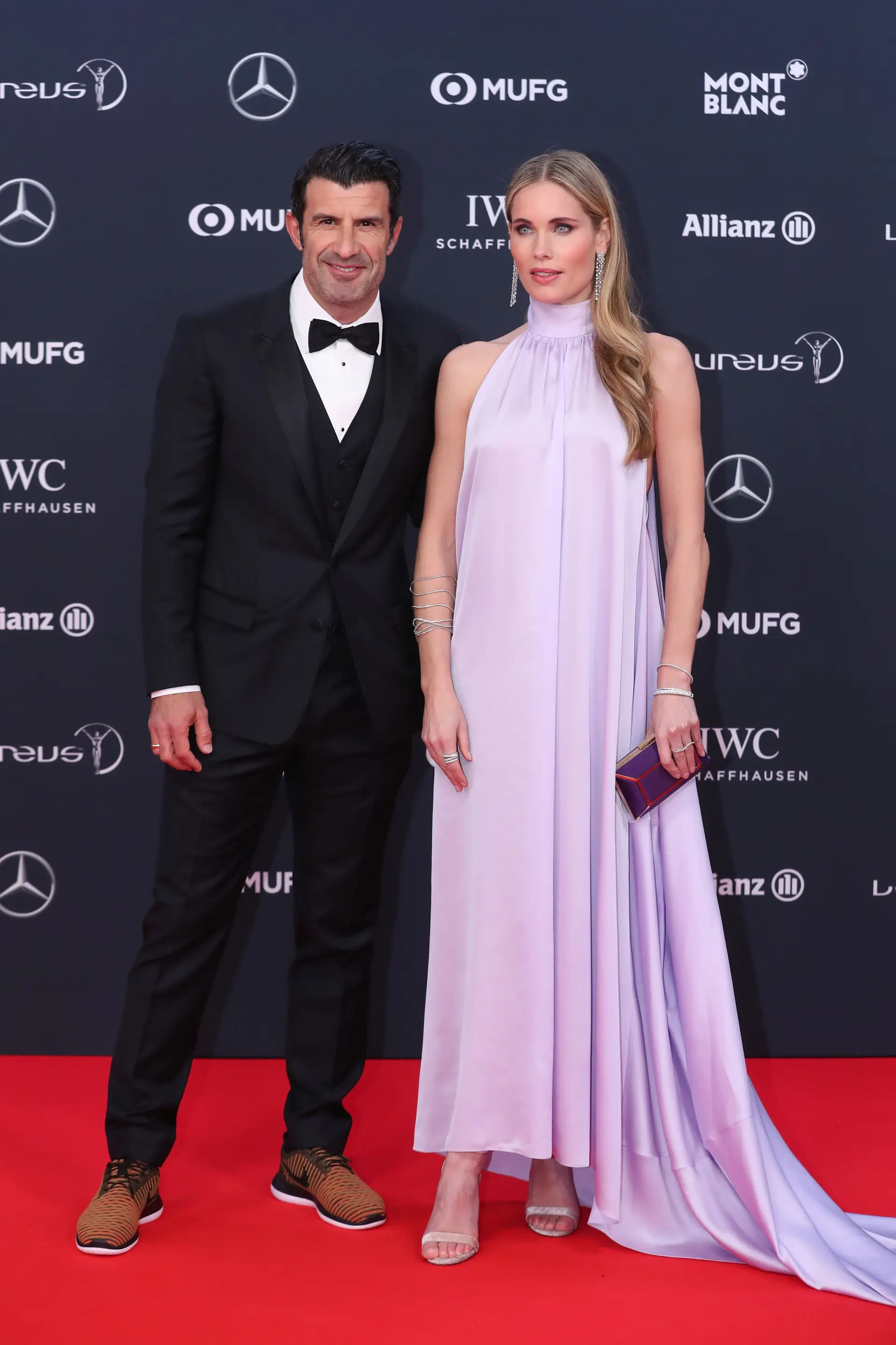 Mulher de Luís Figo deslumbra na 'red carpet' dos Laureus