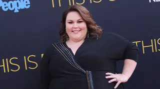 A atriz de 'This is Us' violentada pelo padrasto