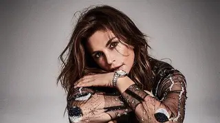 Aos 52 anos, Cindy Crawford mostra-se sem maquilhagem