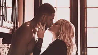 Após traição, família Kardashian elimina namorado de Khloé do instagram