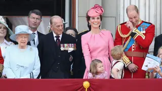 Divulgada fotografia inédita do príncipe William com os filhos mais velhos