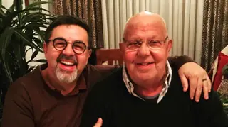 José Carlos Malato chora morte do pai