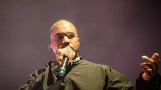 Roubo de identidade de Kanye West leva a fraude milionária