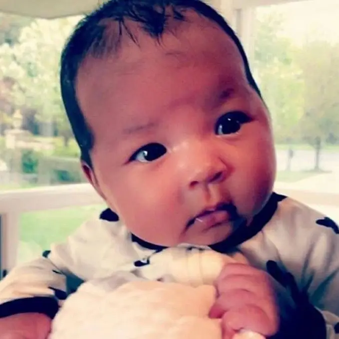 Khloé Kardashian reage a insinuação de que é filha de O.J.Simpson