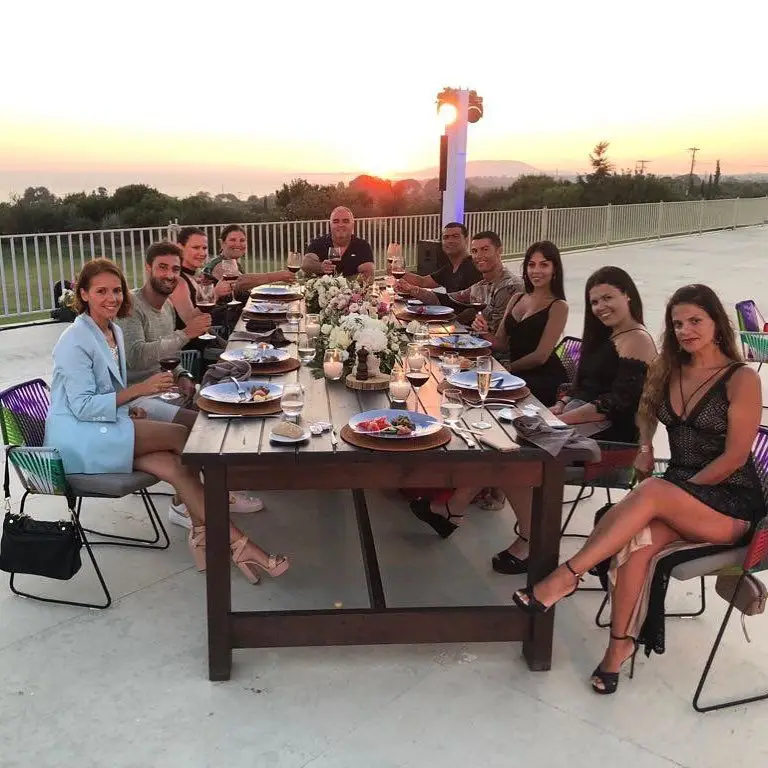 Cristiano Ronaldo deixa gorjeta milionária a funcionários de hotel