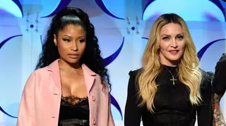 Madonna surpreende Nicki Minaj com beijo na boca