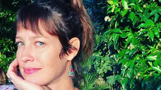 Luana Piovani criticada por partilhar fotos dos filhos no banho sem roupa