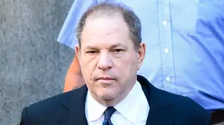 Vídeo mostra Harvey Weinstein a assediar vítima horas antes de alegadamente a violar