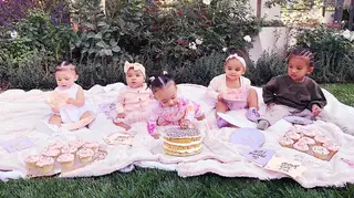 Khloé Kardashian partilha fotografia dos bebés da família e derrete internet