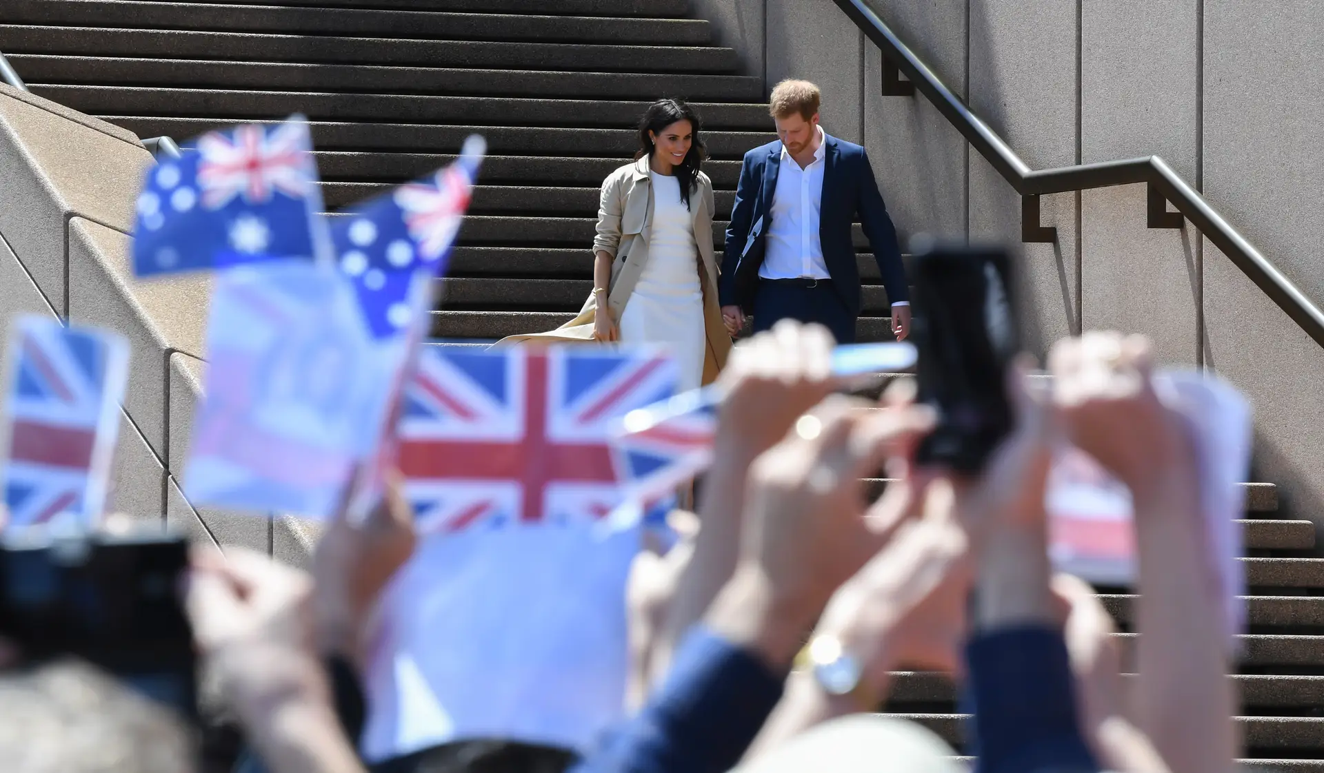 Meghan Markle e Harry aparecem juntos depois de anúncio gravidez