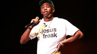 'Rapper' norte-americano adormece ao volante e sofre aparatoso acidente