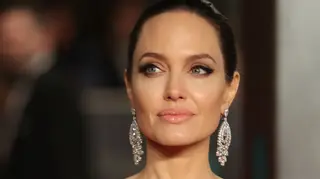 Mais um duro golpe para Angelina Jolie: Filho mais velho da atriz afasta-se da família