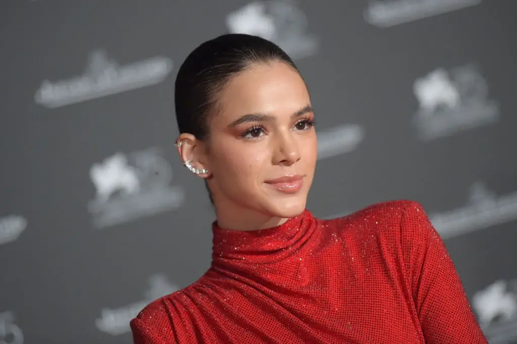 Bruna Marquezine