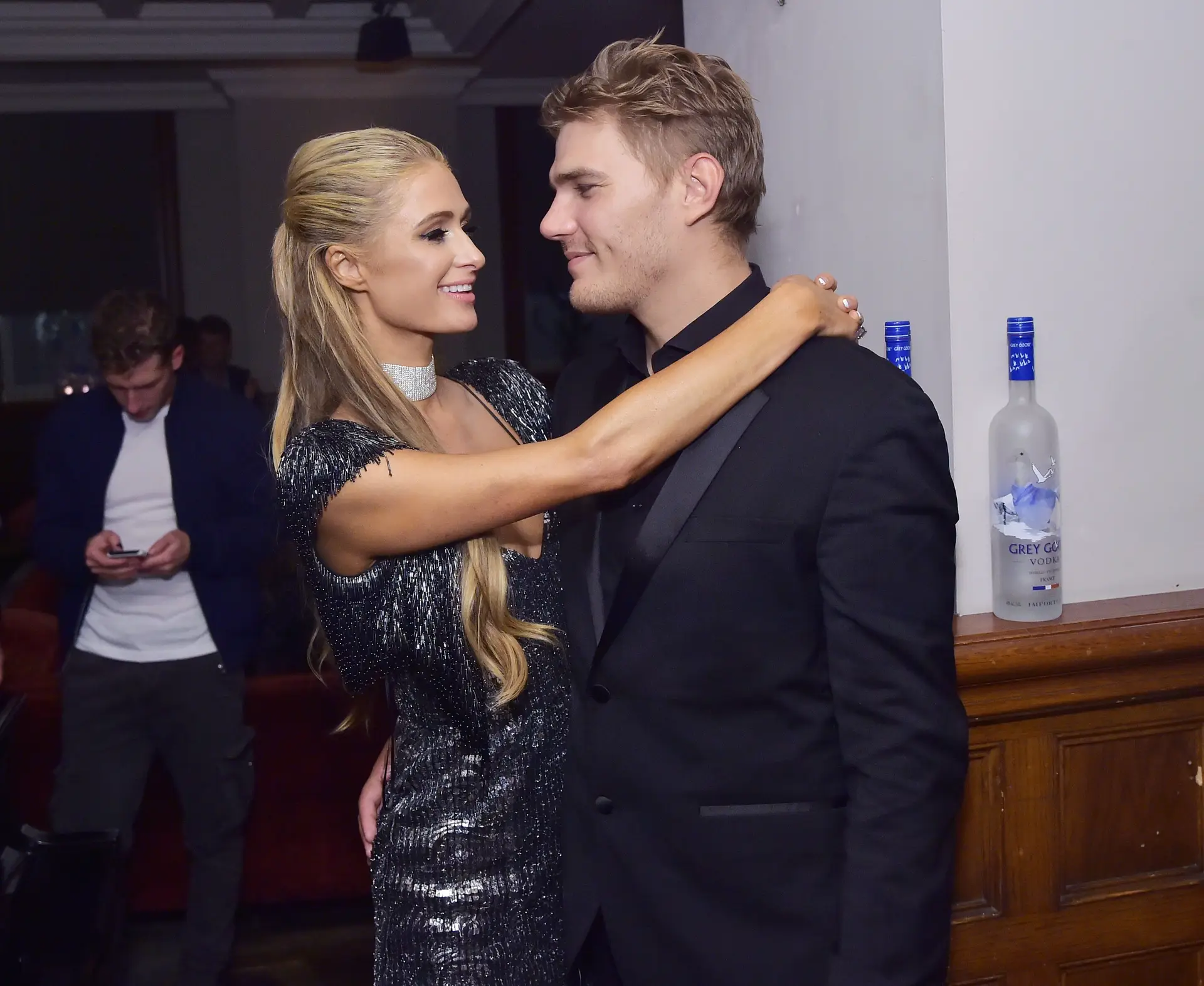 Paris Hilton cancelou o casamento com Chris Zylka