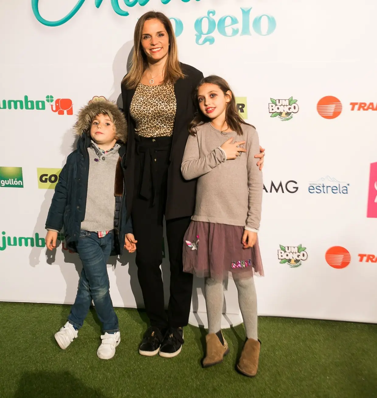 Márcia Leal com os filhos, Lourenço e Camila
