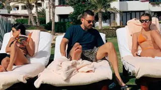 Kourtney Kardashian vai de férias com o ex Scott Disick e a namorada de 19 anos, Sofia Richie