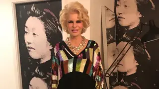 Depois de vencer cancro, Lili Caneças entra em 2019 rodeada de amigos e a sorrir