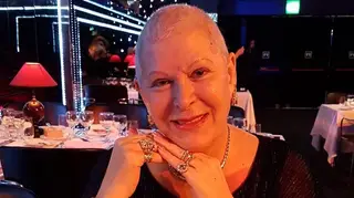 Depois de parar quimioterapia, Jô Caneças é submetida a nova cirurgia