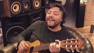 César Mourão partilha primeira foto com o filho