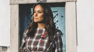 Já se nota a 'barriguinha' de grávida de Helena Costa