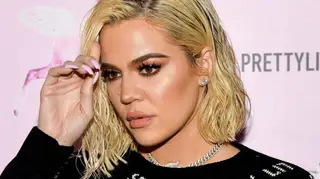 Khloé Kardashian marca presença em evento após alegada traição do namorado