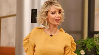 Luciana Abreu mostra carta amorosa que recebeu da filha