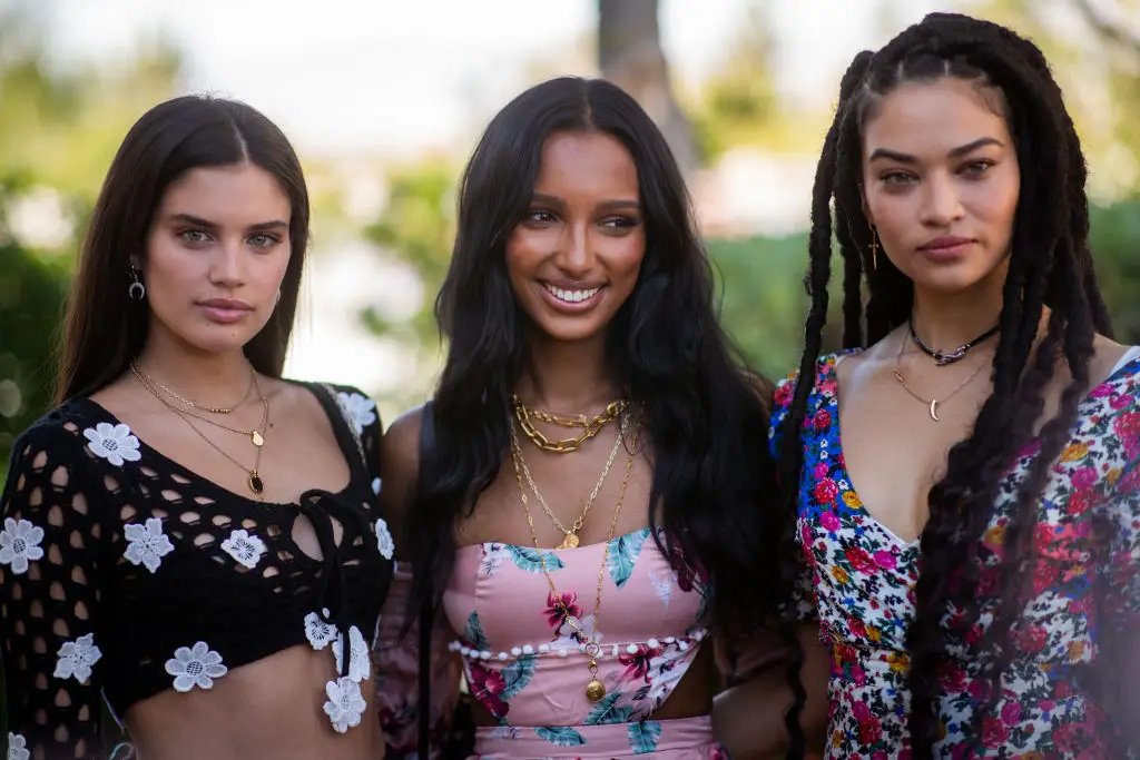 Sara Sampaio, Jasmin Tookes E Shanina Shaik