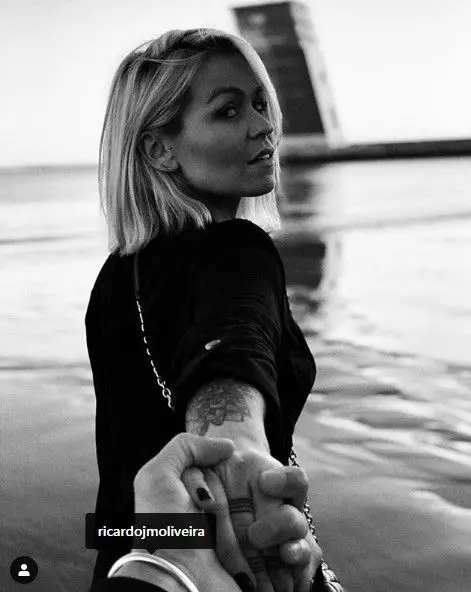 Aurea assume namoro com Ricardo Oliveira com fotografia nas redes sociais