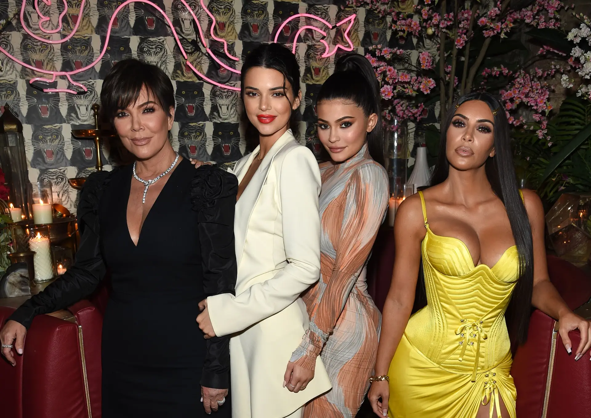 Kris Jenner revela as quantias exorbitantes que as filhas ganham no Instagram