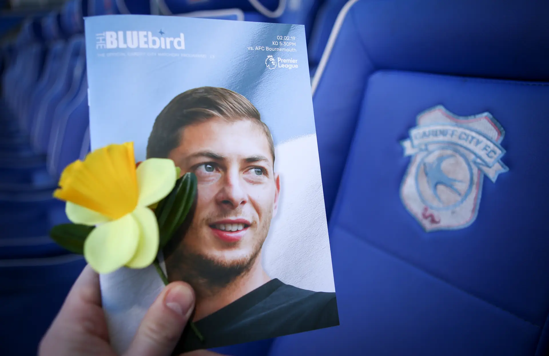 Três meses após trágica morte do filho, pai de Emiliano Sala não resiste a um enfarte.