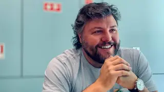 César Mourão 'derrete' Internet com vídeo do filho: "Oh pai"