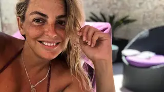 Jessica Athayde mostra fotografia rara com o irmão em dia especial