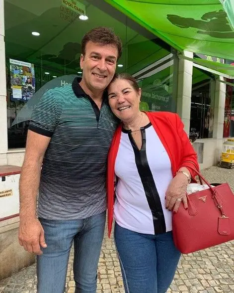 Dolores Aveiro deixa os fãs eufóricos com fotografia com amigo especial