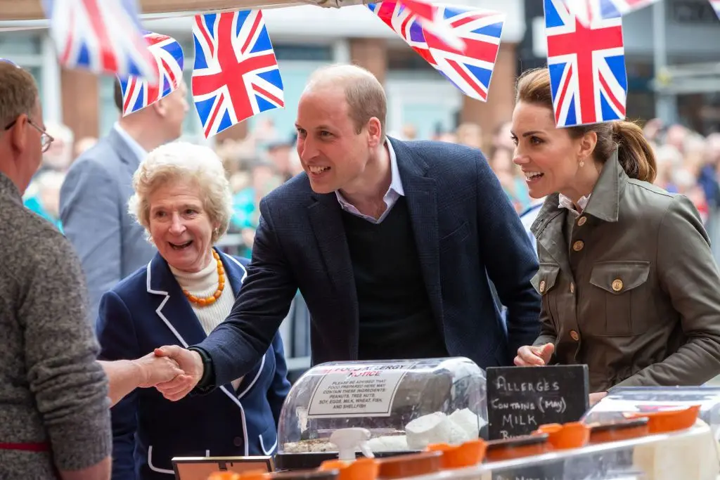 Entre rumores de traição, Kate Middleton foca-se no trabalho e mostra o seu lado mais rural