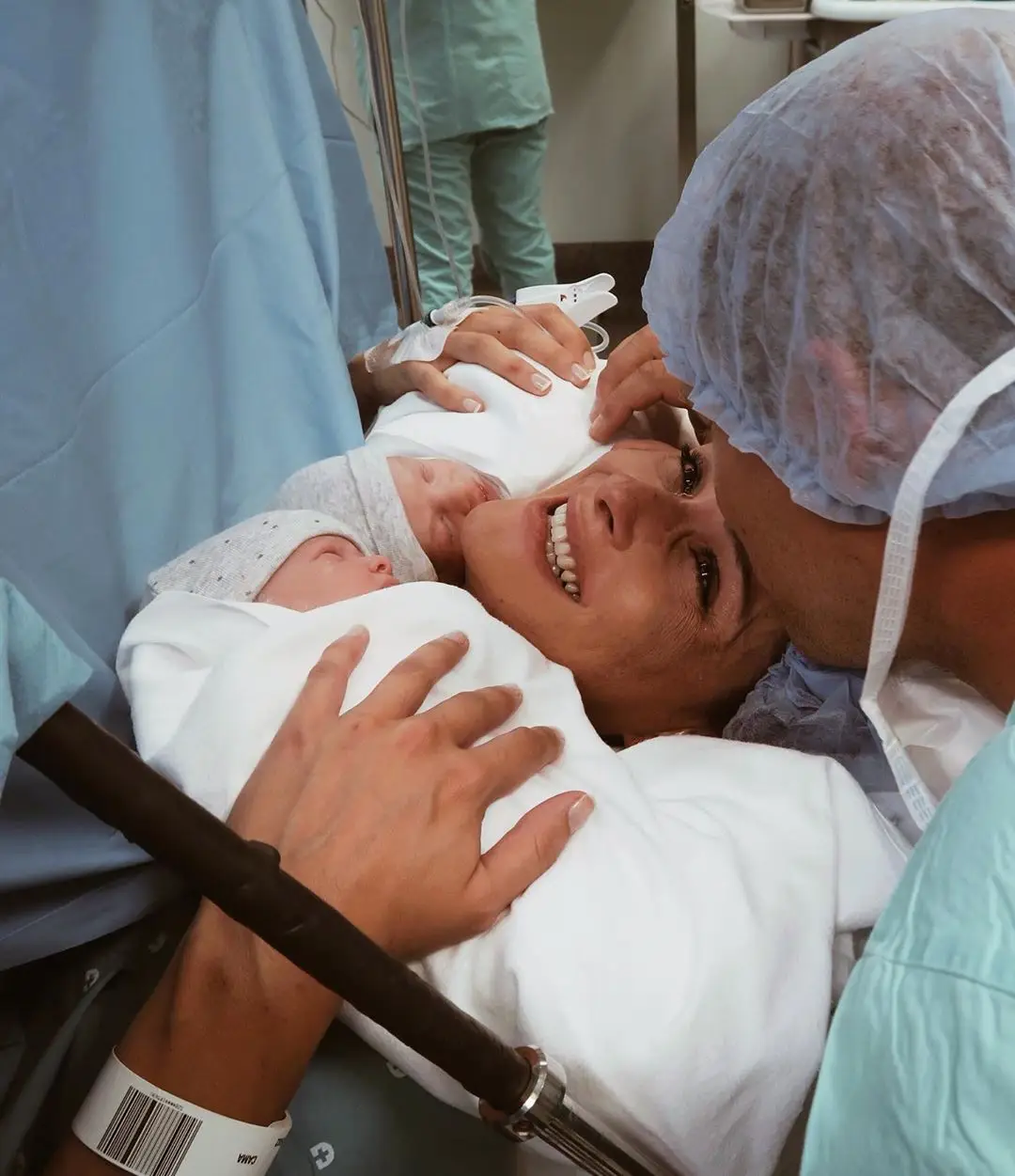 Helena Costa mostra o marido pela primeira vez: “O melhor pai do mundo”