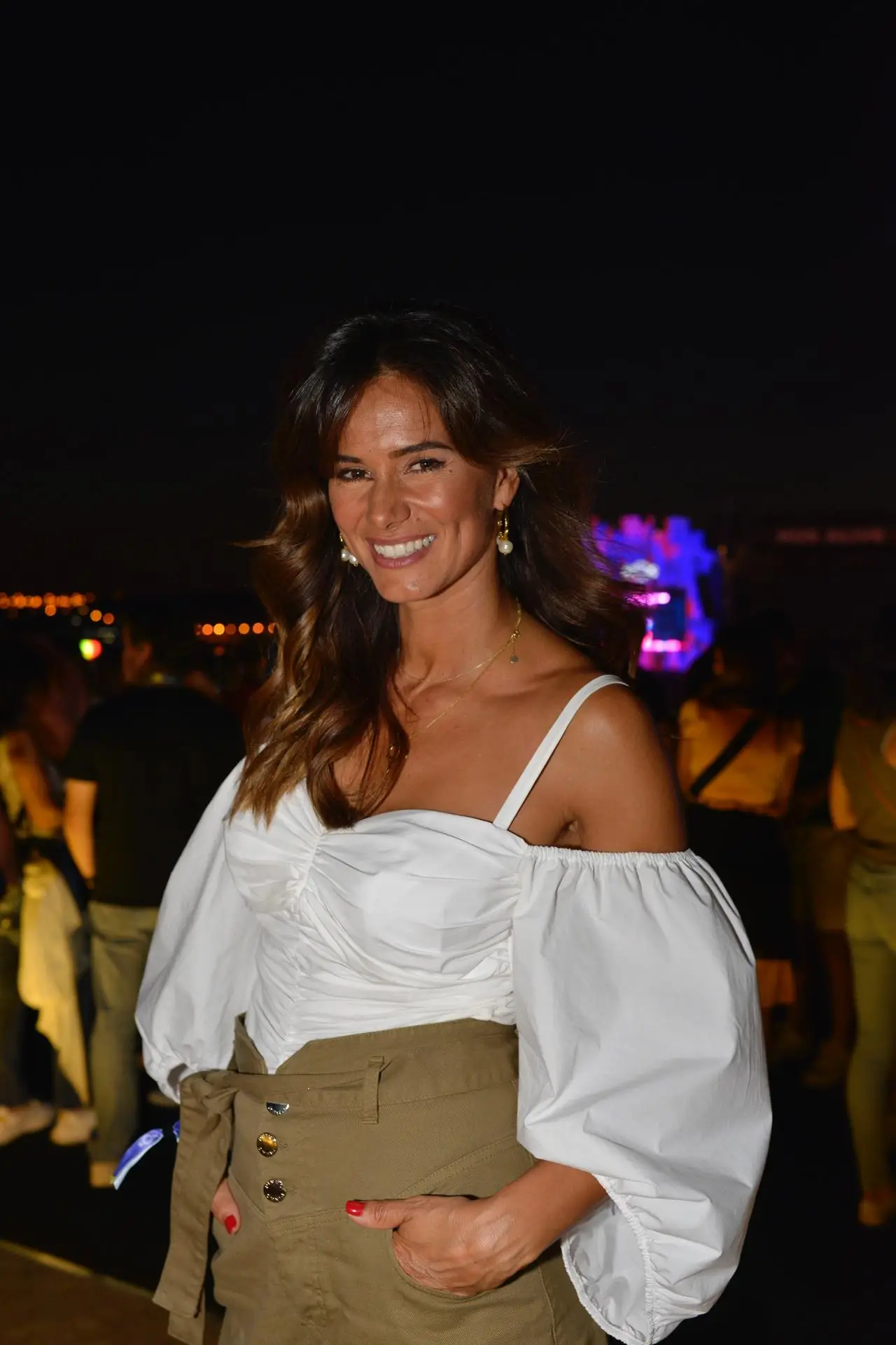 Cláudia Vieira revela o nome da filha
