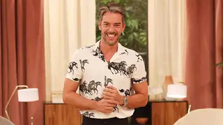 Cláudio Ramos mostra-se irreconhecível em fotografia antiga