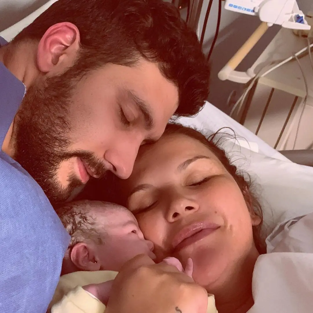 Alexandre Bertolucci Jr, Katia Aveiro e Valentina
