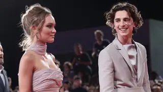 Timothée Chalamet é apanhado aos beijos com filha de Johnny Depp